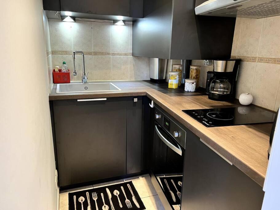 Nid Douillet Au Coeur D'Uzes Apartment ภายนอก รูปภาพ